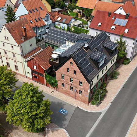 Wirtshaus & Hotel Zur Alten Brauerei Zapf Uettingen Exteriör bild